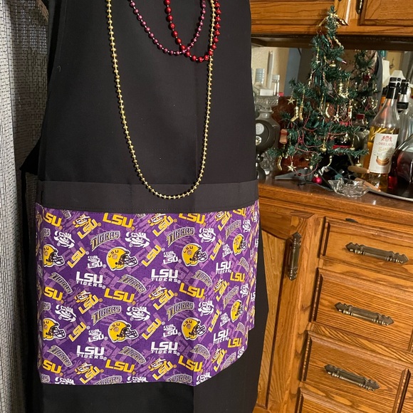 Apron with matching face mask - Picture 1 of 2